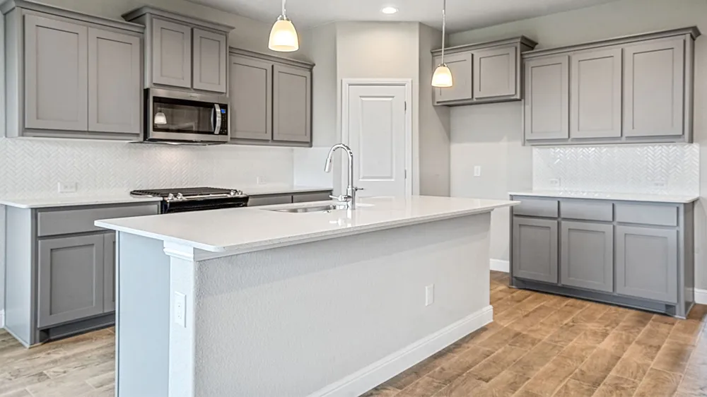 121 RINGTRAIL DRIVE Rhome, TX 76078