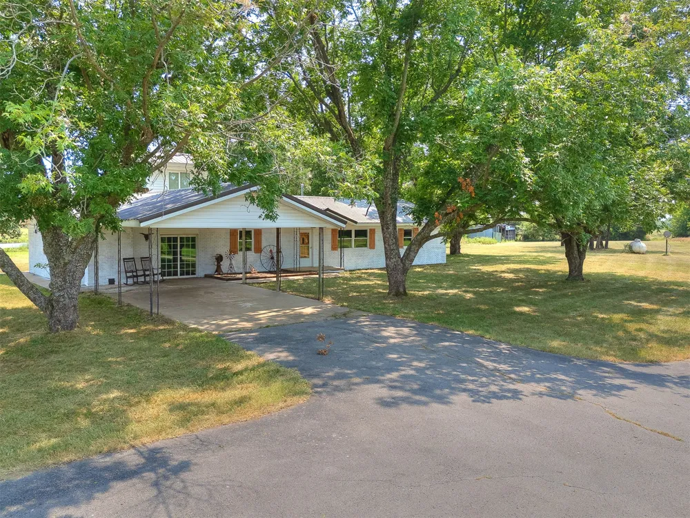 2251 S 4260 ROAD Chelsea, OK 74016