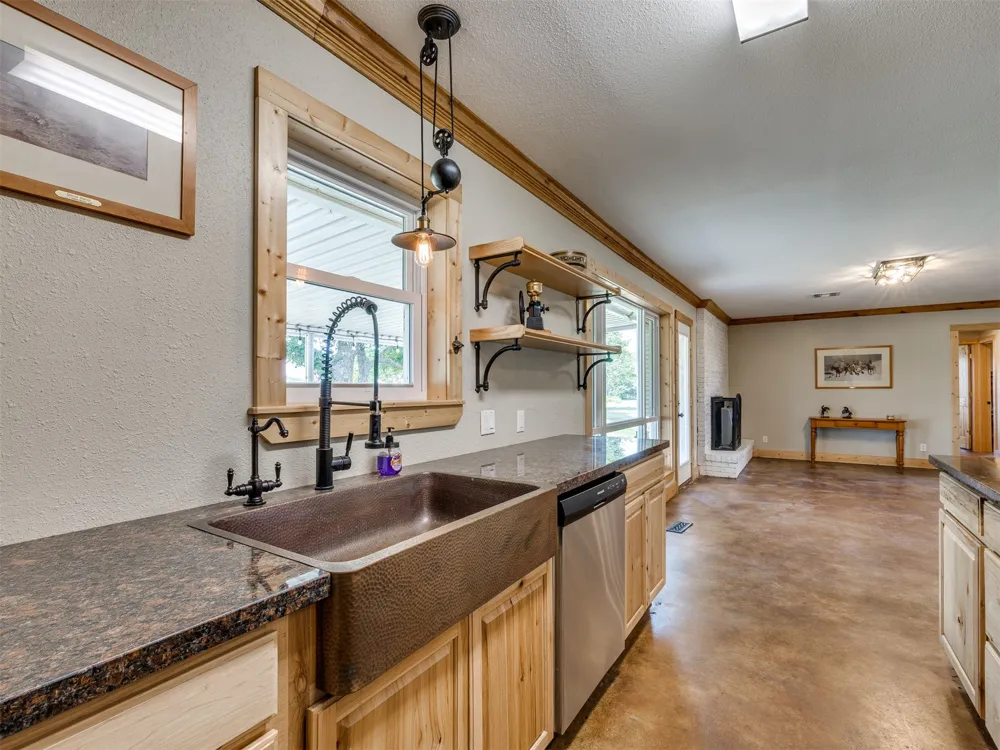 2251 S 4260 ROAD Chelsea, OK 74016