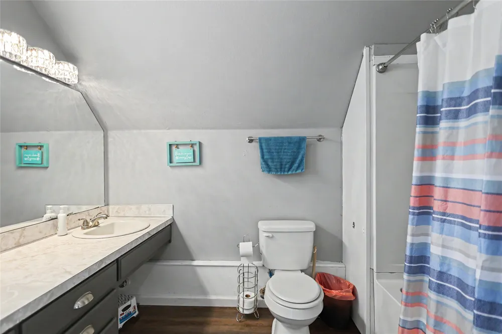 1218 E Boone Street Tahlequah, OK 74464