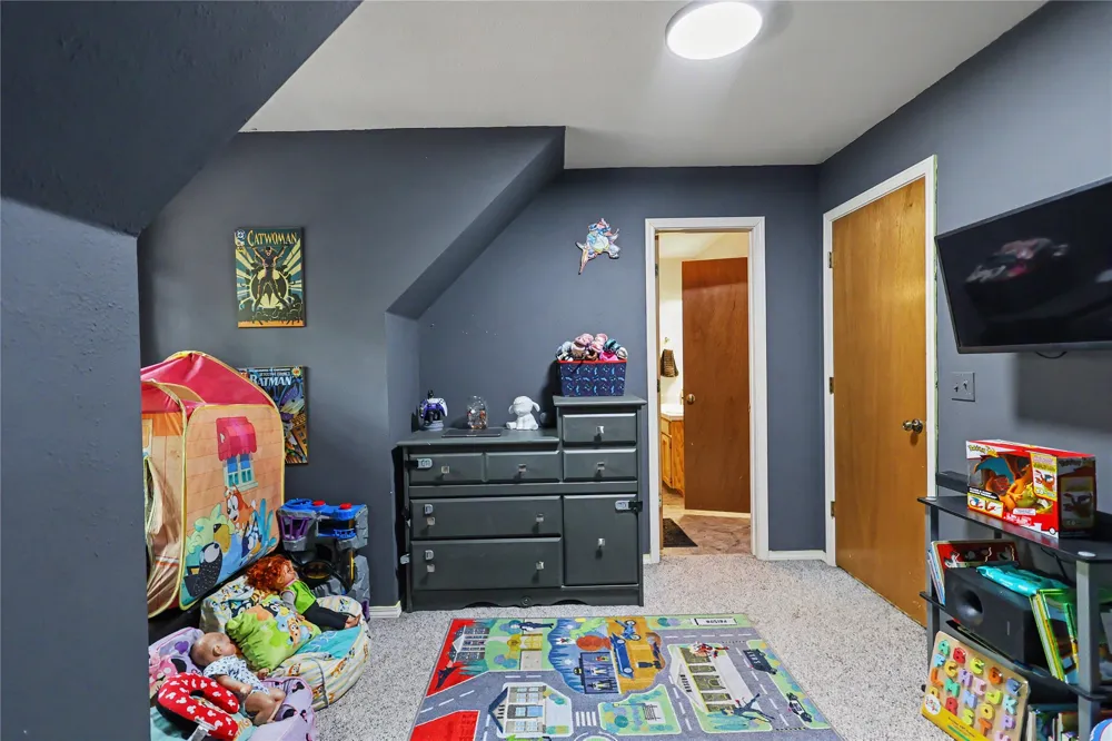 1218 E Boone Street Tahlequah, OK 74464