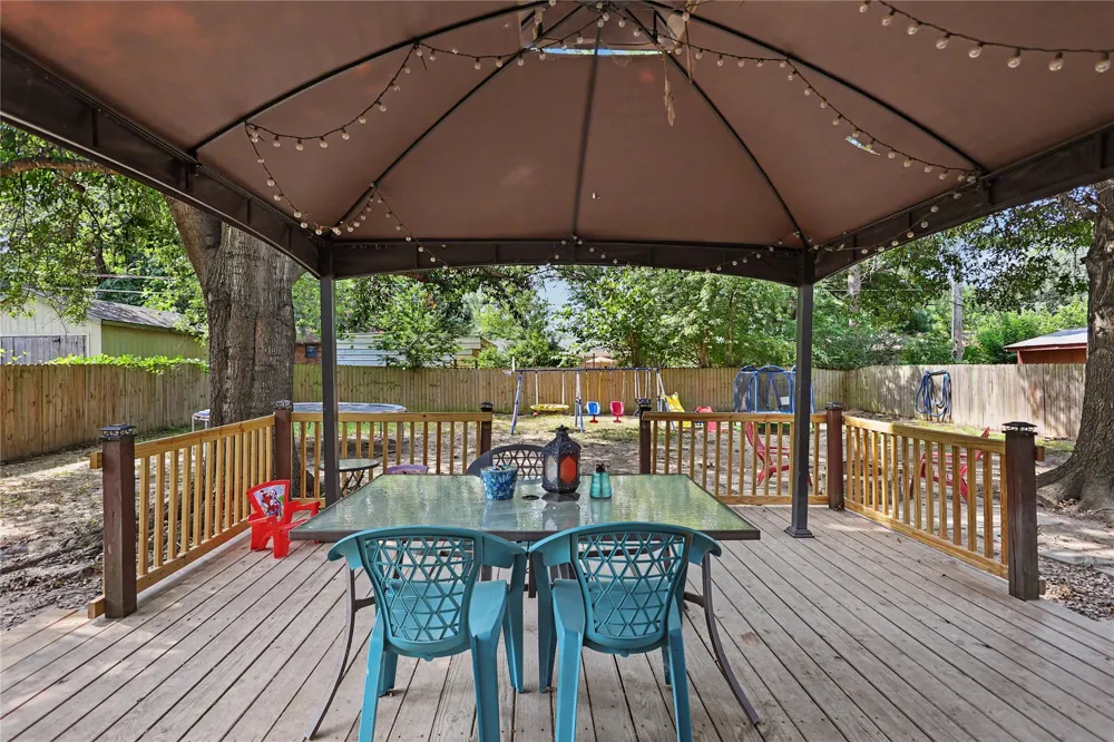 1218 E Boone Street Tahlequah, OK 74464
