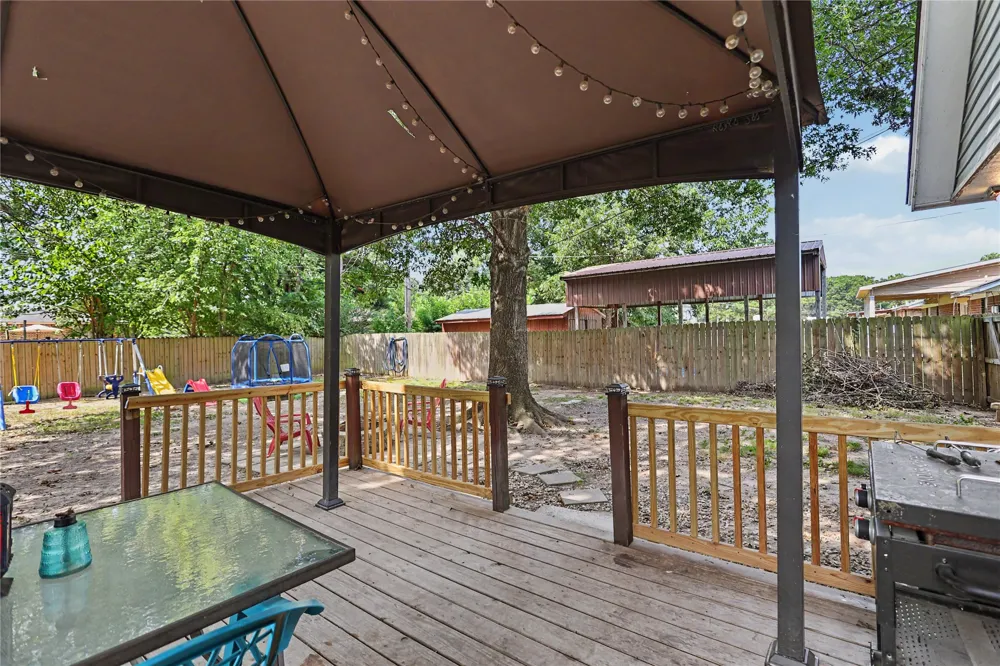 1218 E Boone Street Tahlequah, OK 74464