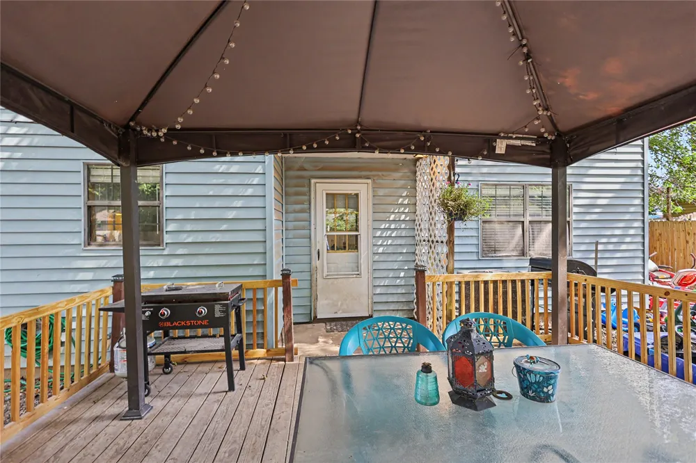 1218 E Boone Street Tahlequah, OK 74464