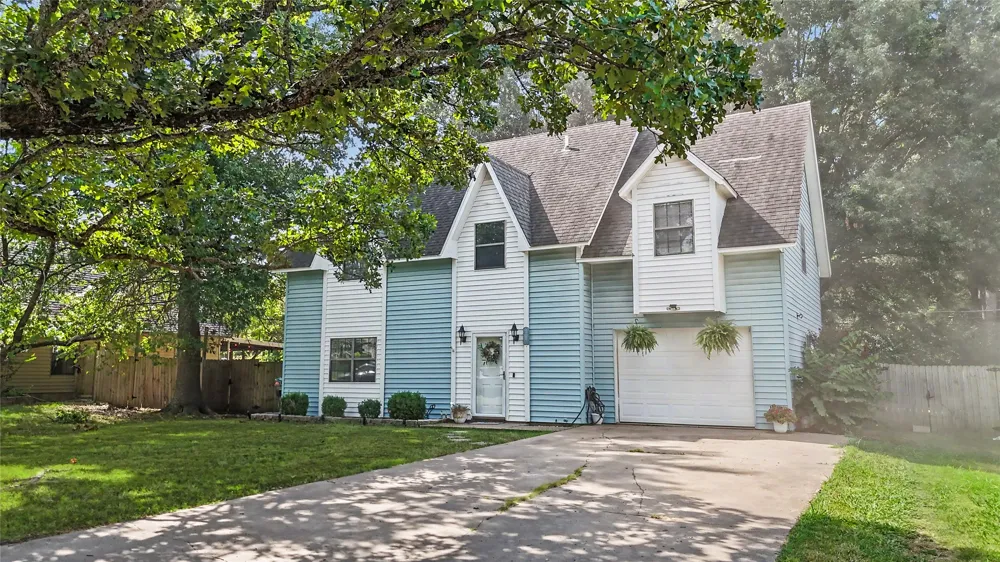 1218 E Boone Street Tahlequah, OK 74464