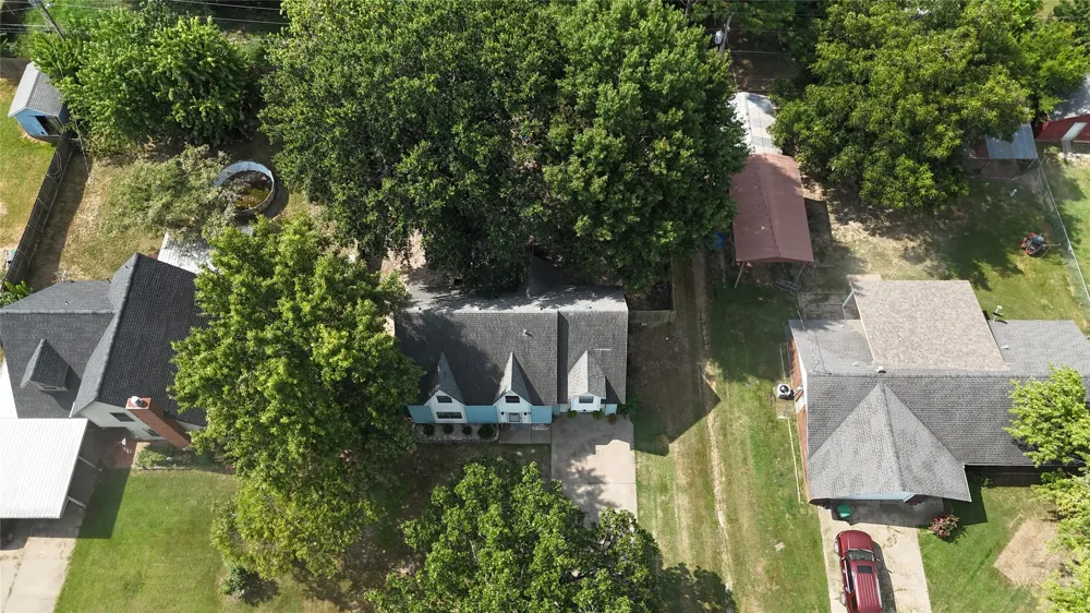 1218 E Boone Street Tahlequah, OK 74464