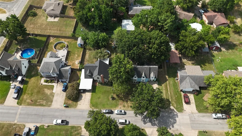 1218 E Boone Street Tahlequah, OK 74464