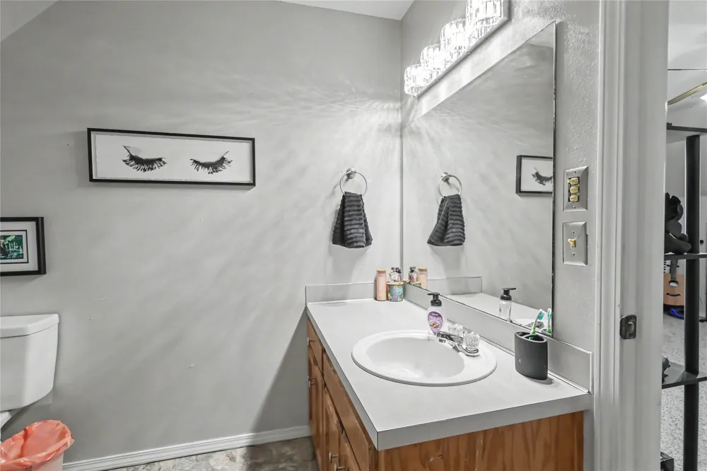 1218 E Boone Street Tahlequah, OK 74464