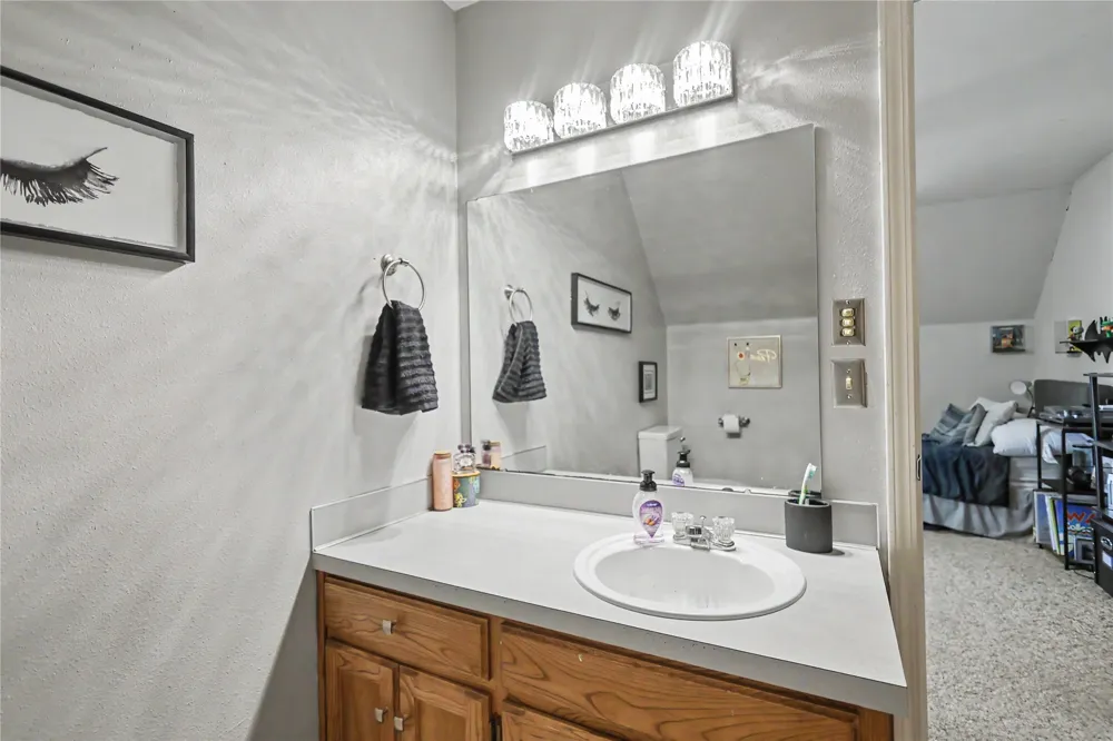 1218 E Boone Street Tahlequah, OK 74464