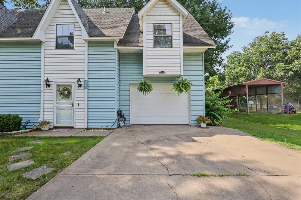 1218 E Boone Street Tahlequah, OK 74464