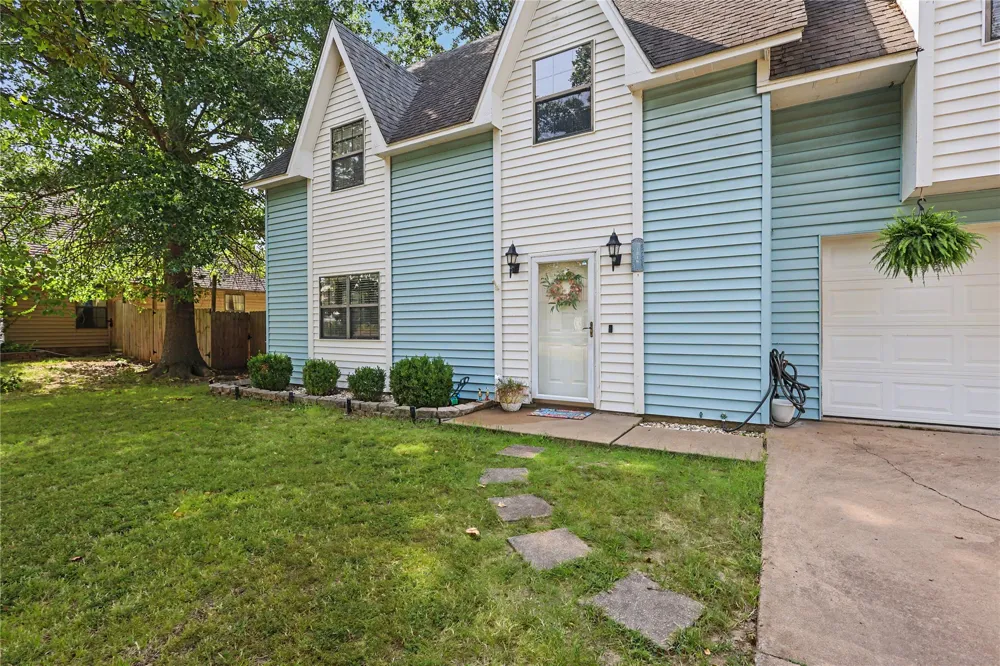 1218 E Boone Street Tahlequah, OK 74464