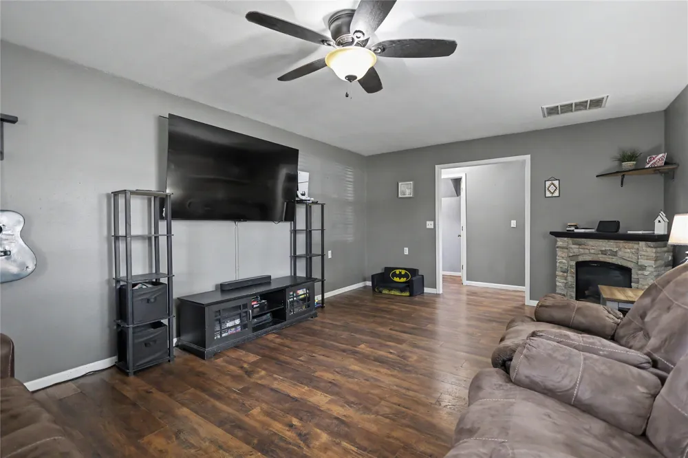 1218 E Boone Street Tahlequah, OK 74464