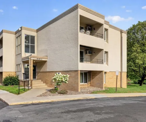 1911 Viking Drive NW #17