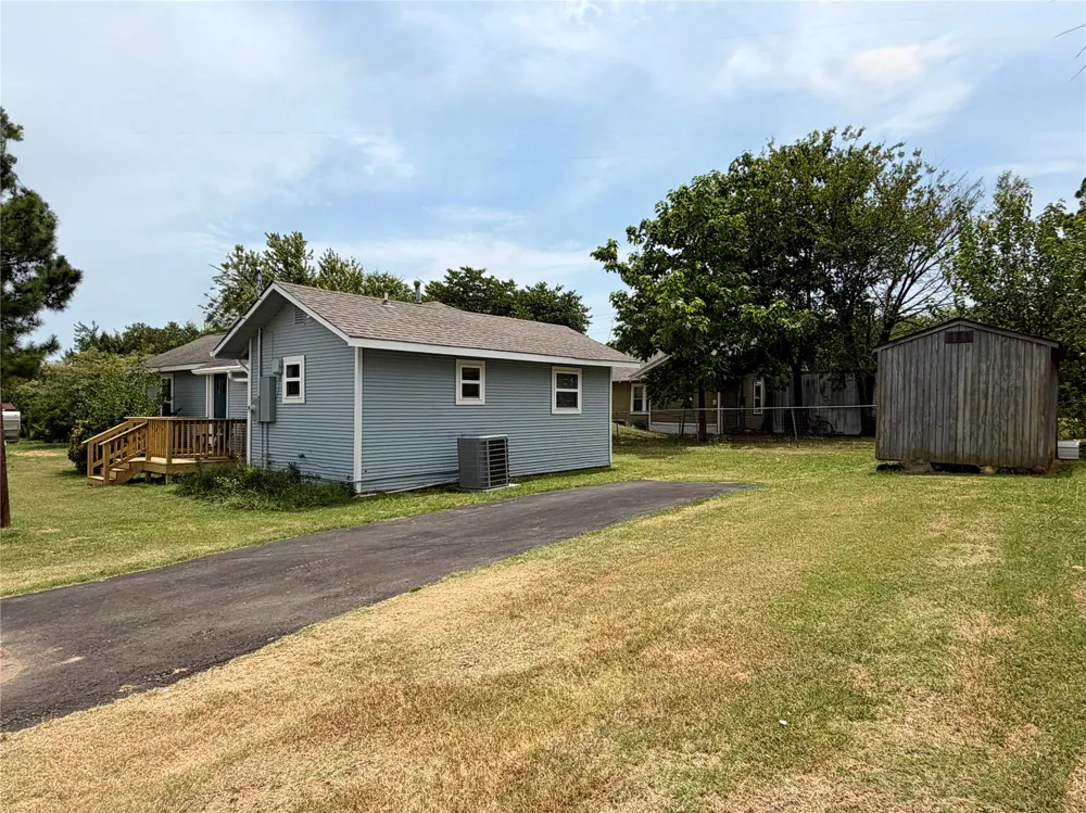 307 Hartman Avenue Cushing, OK 74023