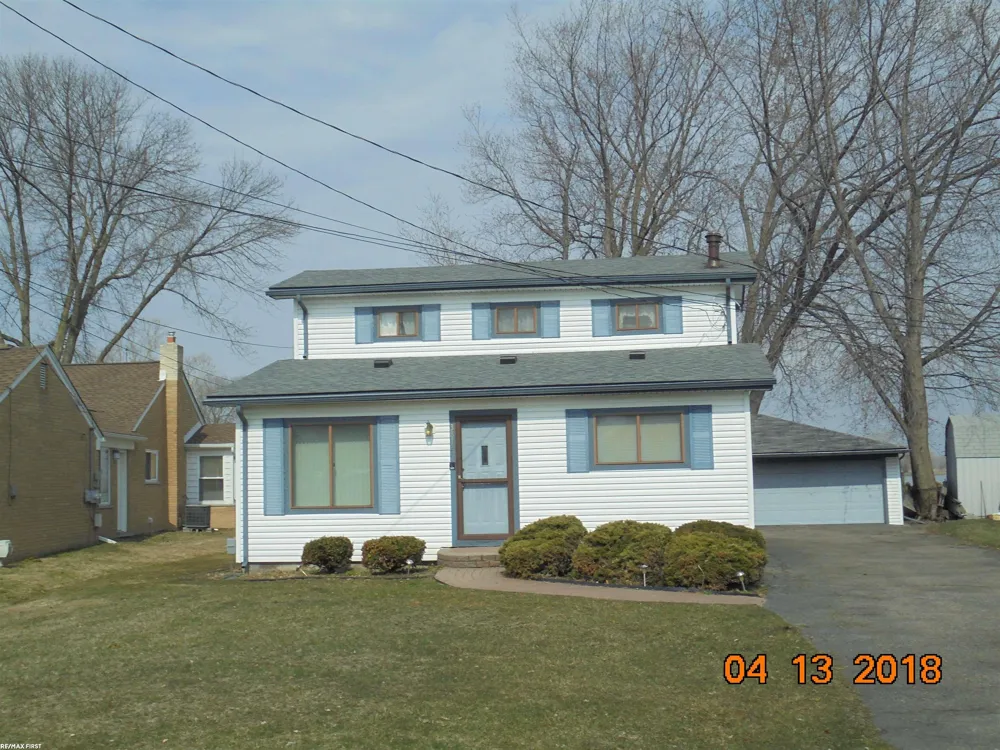 38127 Huron Pointe Drive Harrison Charter Township, MI 48045