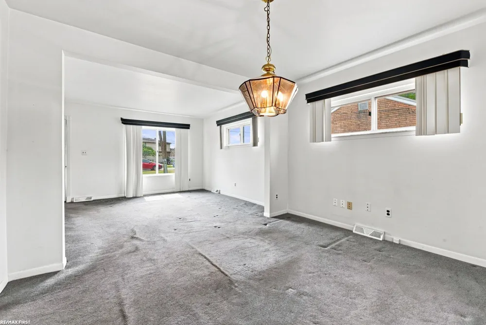 38127 Huron Pointe Drive Harrison Charter Township, MI 48045