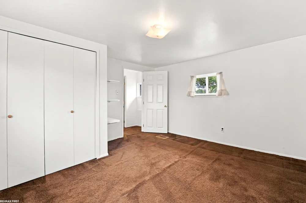 38127 Huron Pointe Drive Harrison Charter Township, MI 48045