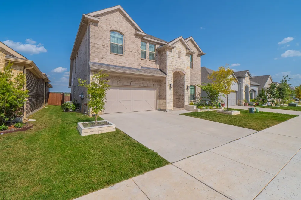 3105 Lionsgate Drive Argyle, TX 76226