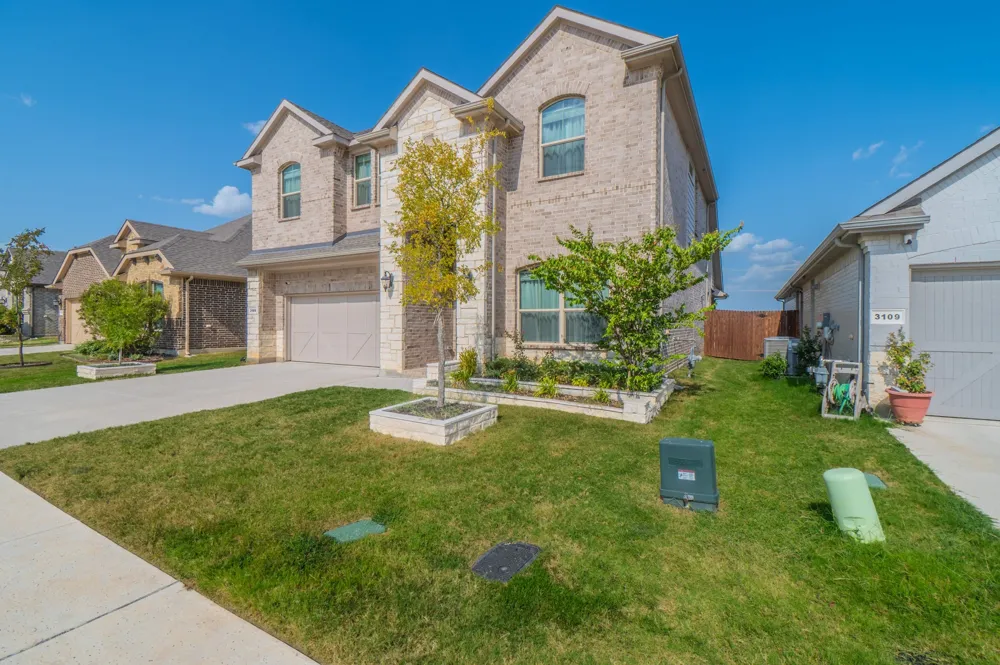 3105 Lionsgate Drive Argyle, TX 76226