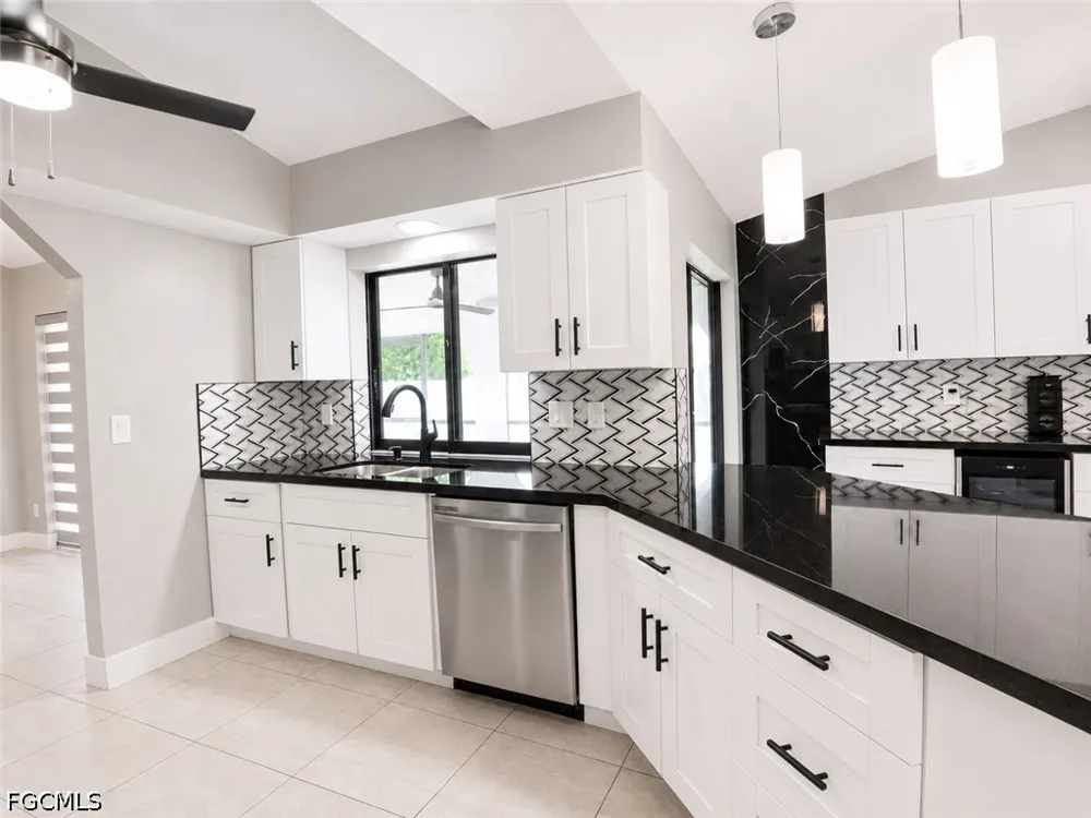 SE 20th Court Cape Coral, FL 33990