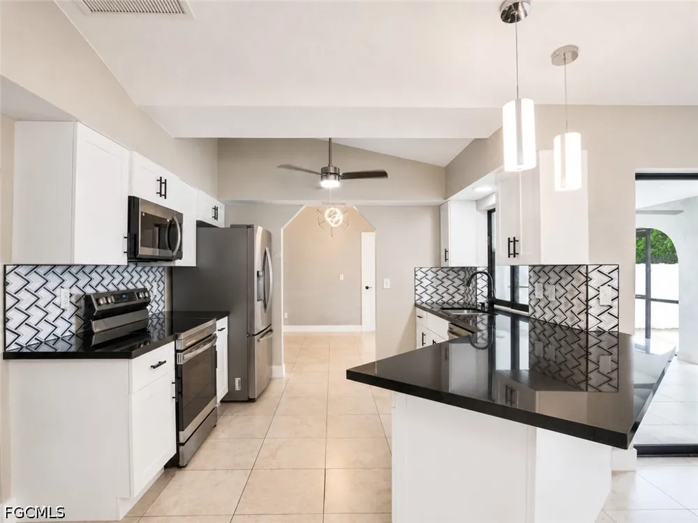 SE 20th Court Cape Coral, FL 33990