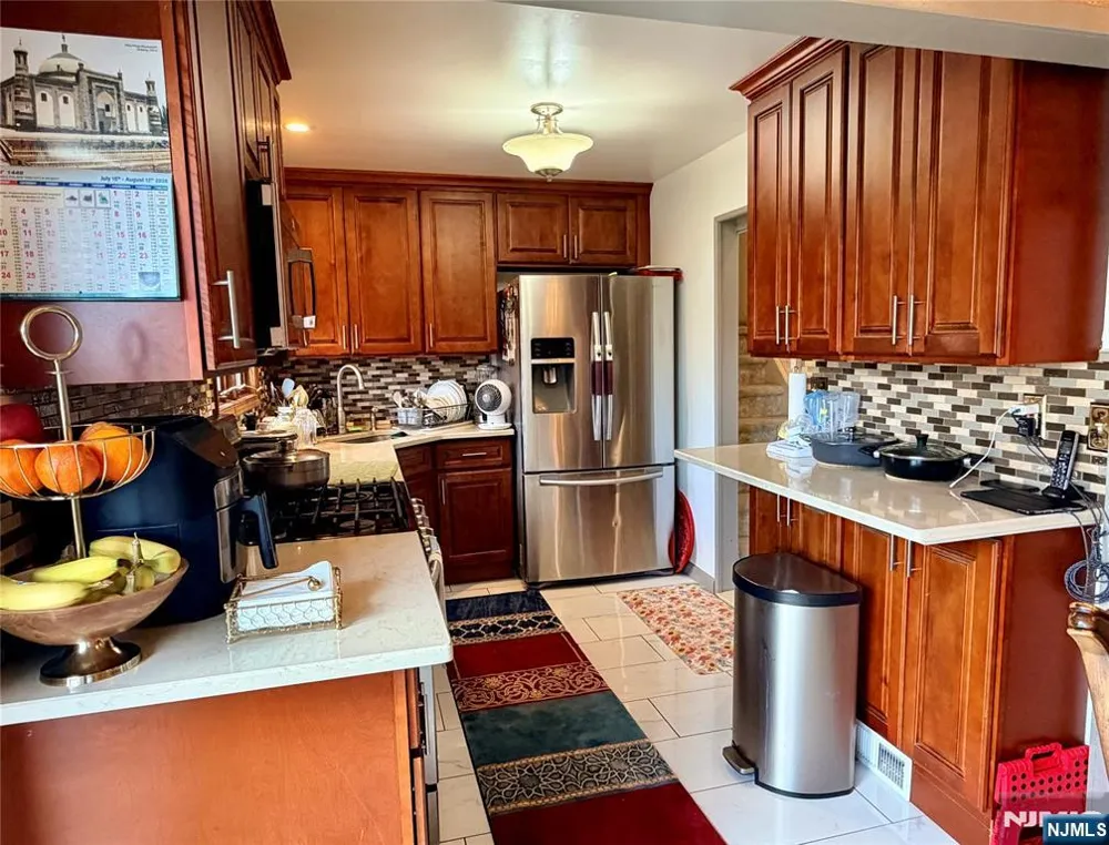 114 Sandra Drive Totowa, NJ 07512