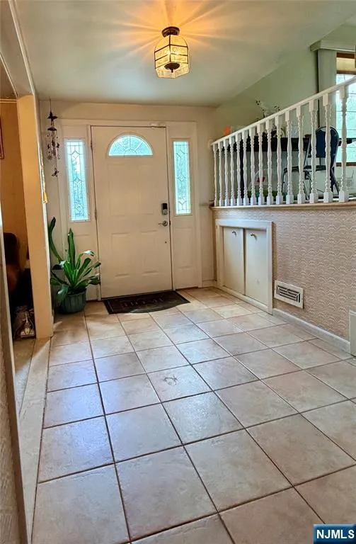 114 Sandra Drive Totowa, NJ 07512