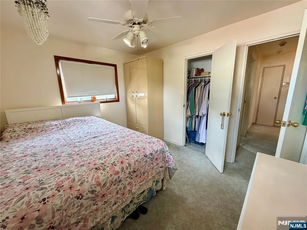 114 Sandra Drive Totowa, NJ 07512