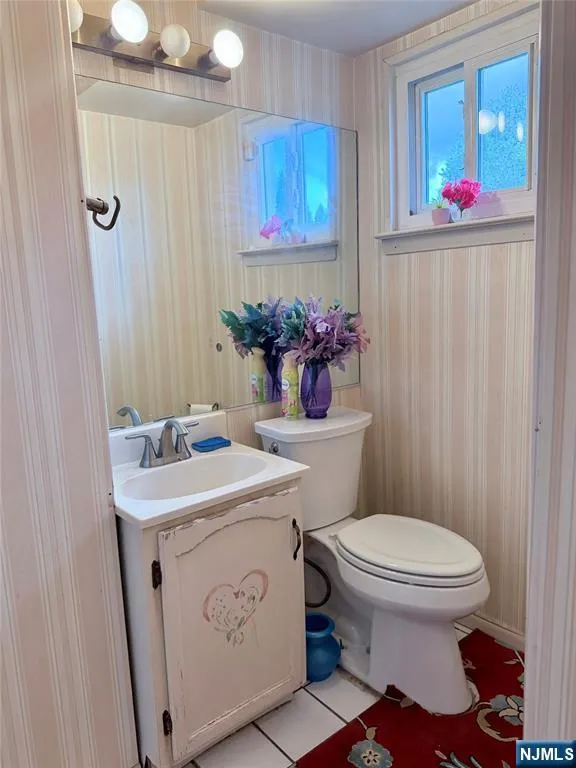 114 Sandra Drive Totowa, NJ 07512