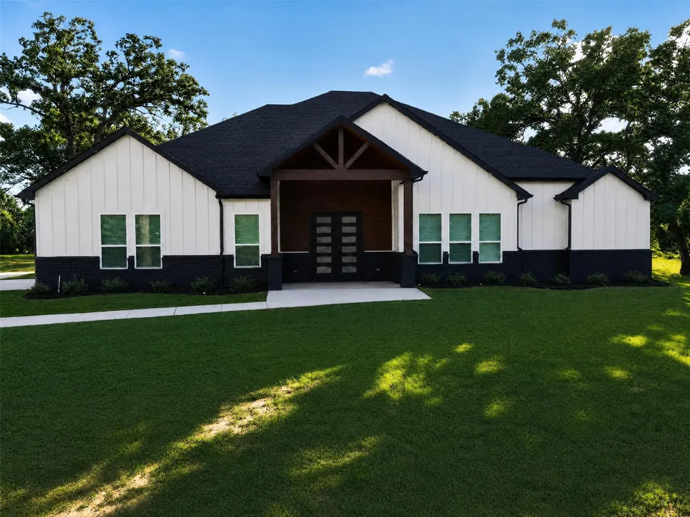 153 Crestview Drive Corsicana, TX 75109