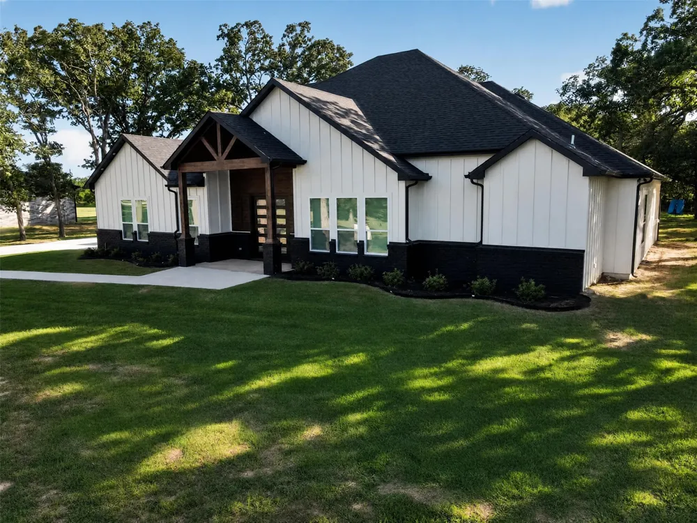 153 Crestview Drive Corsicana, TX 75109