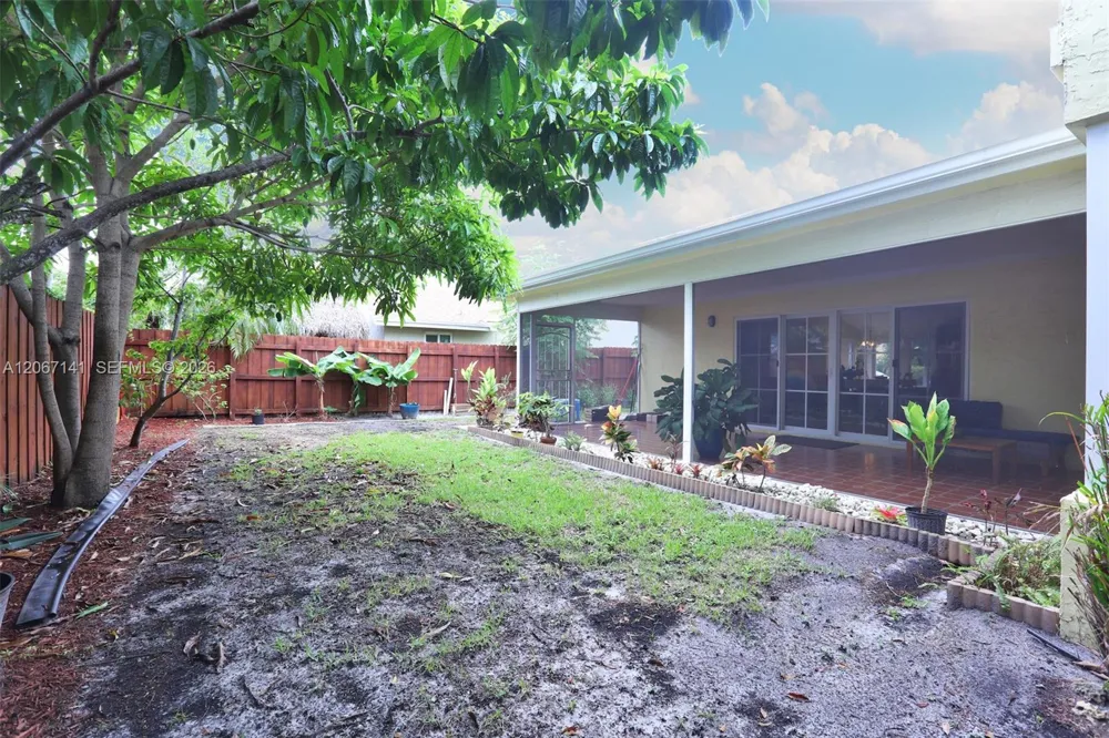 8251 NW 51st Ct Lauderhill, FL 33351
