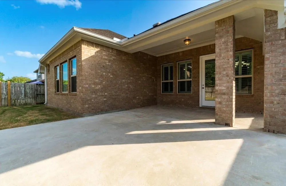 9615 Spring Court Iowa Colony, TX 77583