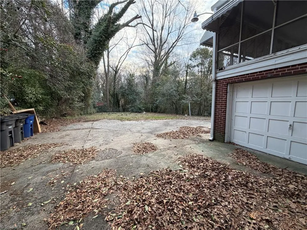 2313 Glenn Avenue Winston-Salem, NC 27105