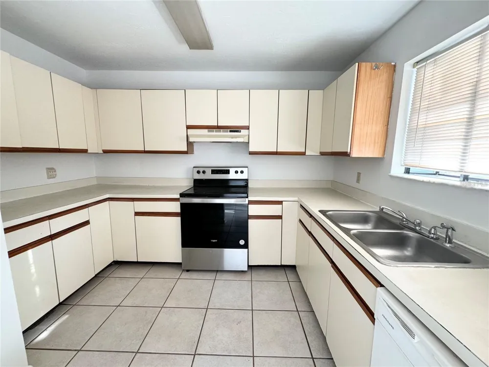 2300 SW 43RD STREET #M4 Gainesville, FL 32607