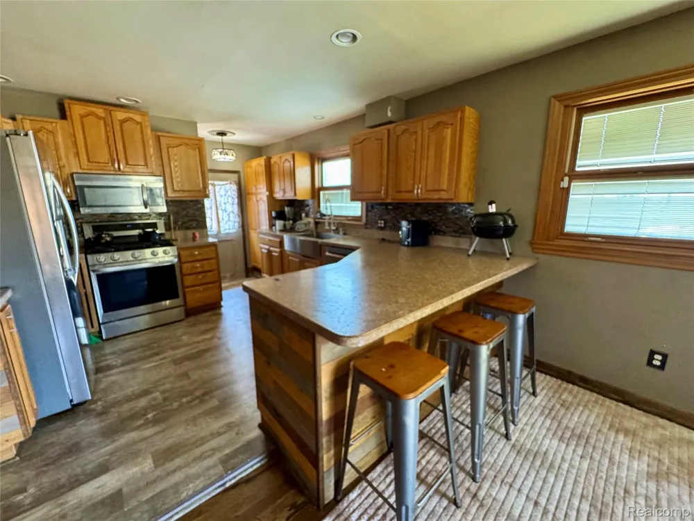 13093 EDISON STREET Southgate City, MI 48195
