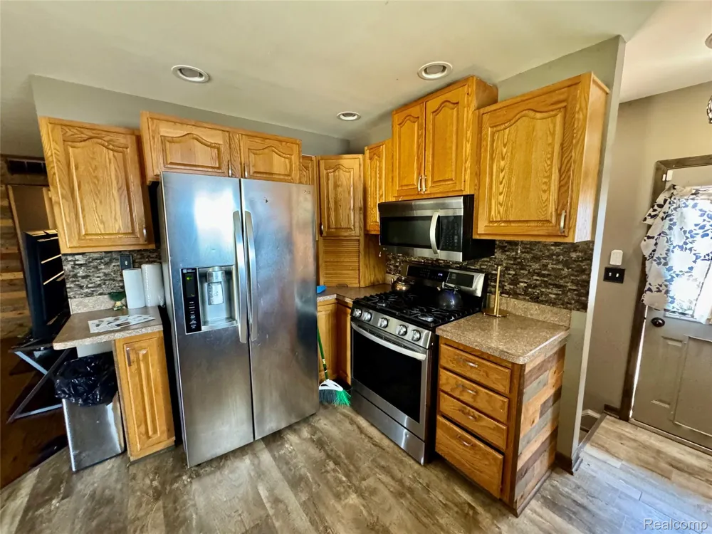 13093 EDISON STREET Southgate City, MI 48195