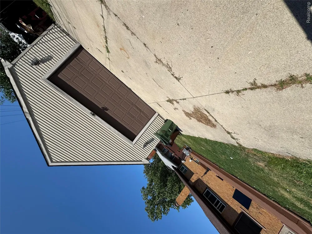 13093 EDISON STREET Southgate City, MI 48195