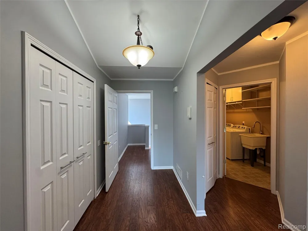 21083 Cooper Drive Macomb Township, MI 48044