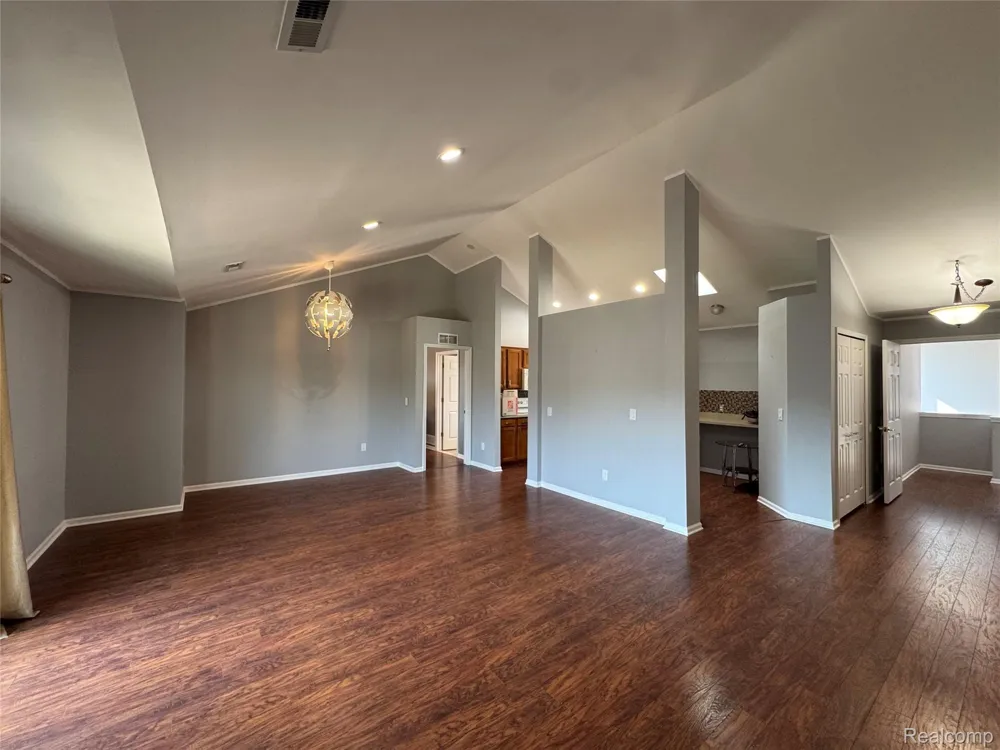 21083 Cooper Drive Macomb Township, MI 48044