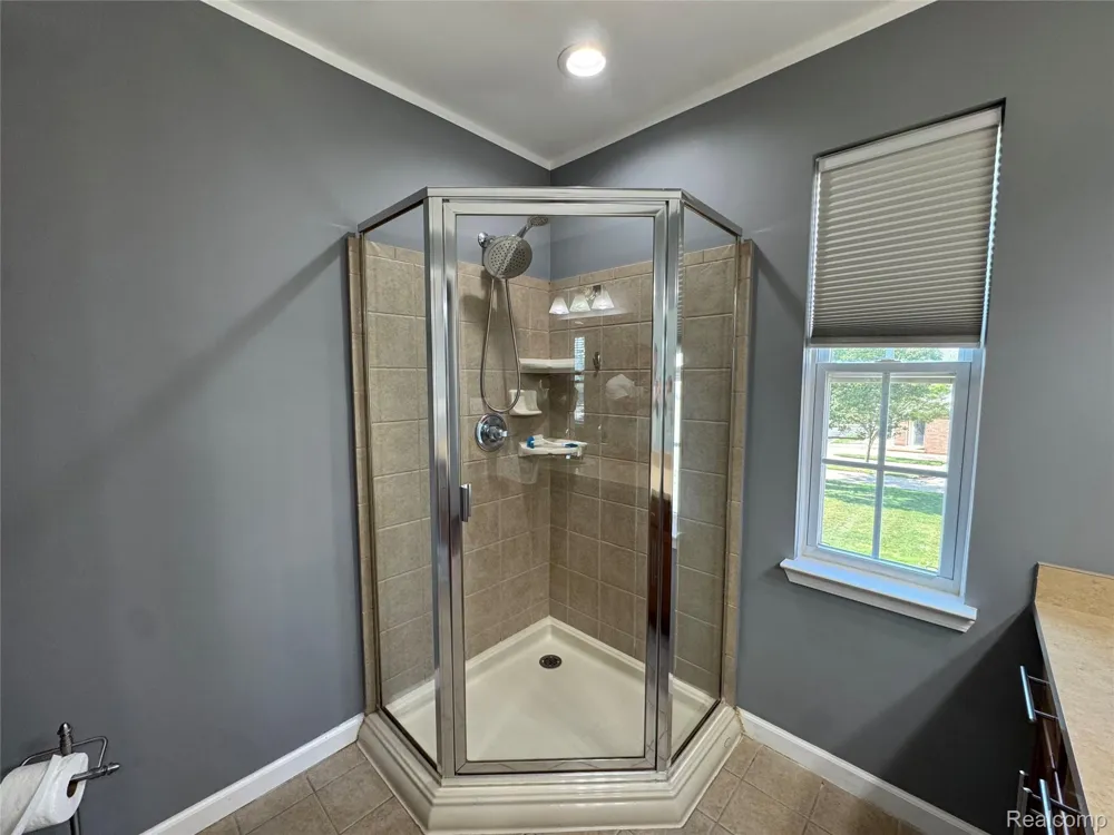 21083 Cooper Drive Macomb Township, MI 48044