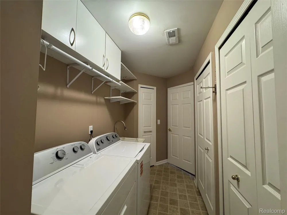 21083 Cooper Drive Macomb Township, MI 48044