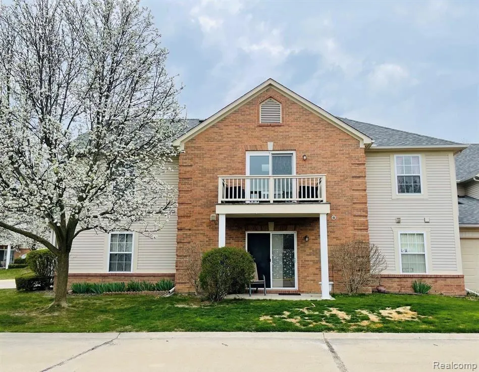 21083 Cooper Drive Macomb Township, MI 48044