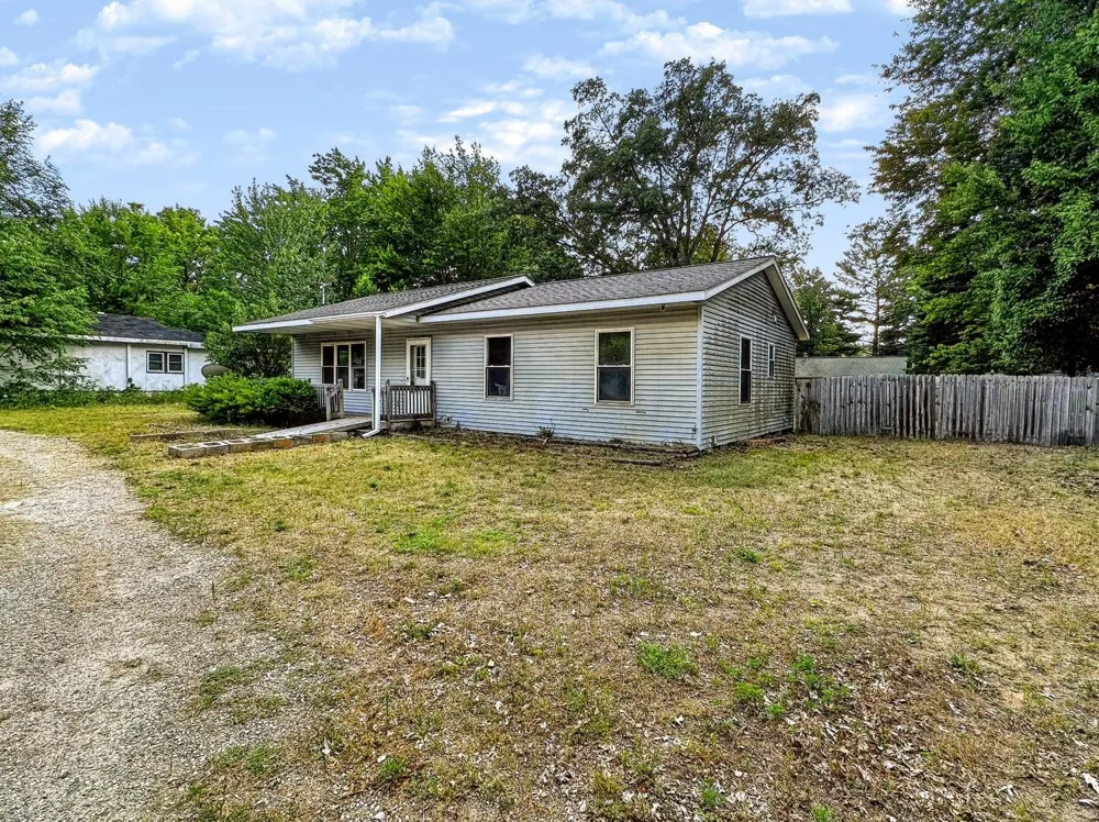 405 Maple Lincoln Township, MI 48632