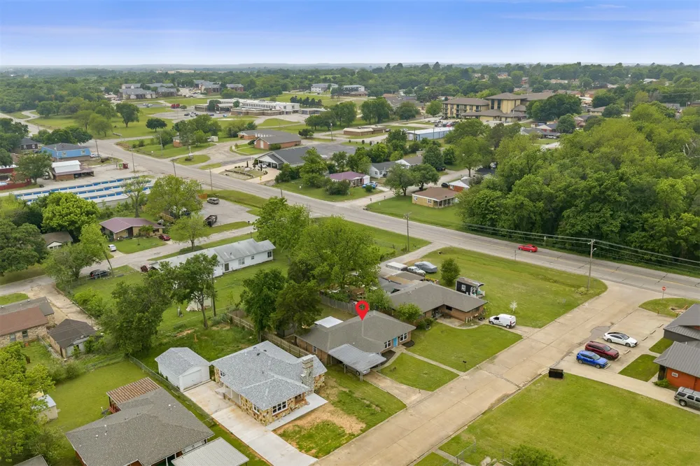 104 Miller Pauls Valley, OK 73075