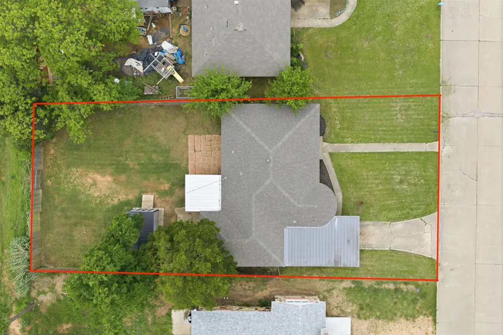 104 Miller Pauls Valley, OK 73075