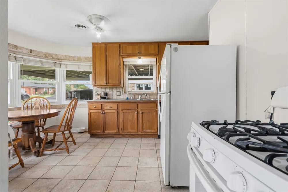 104 Miller Pauls Valley, OK 73075