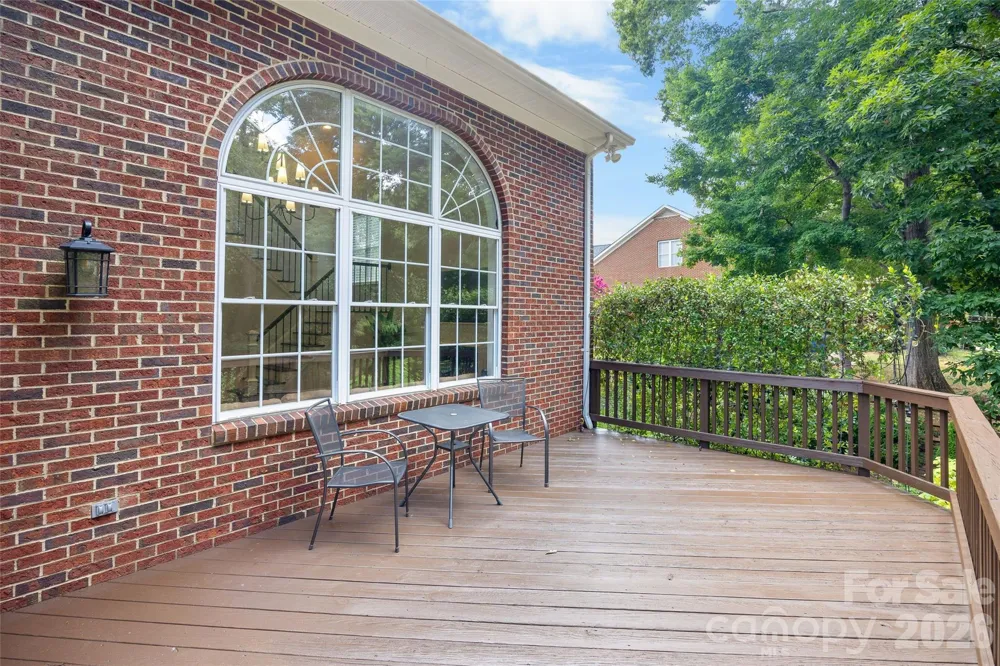 1607 Crestgate Drive Waxhaw, NC 28173