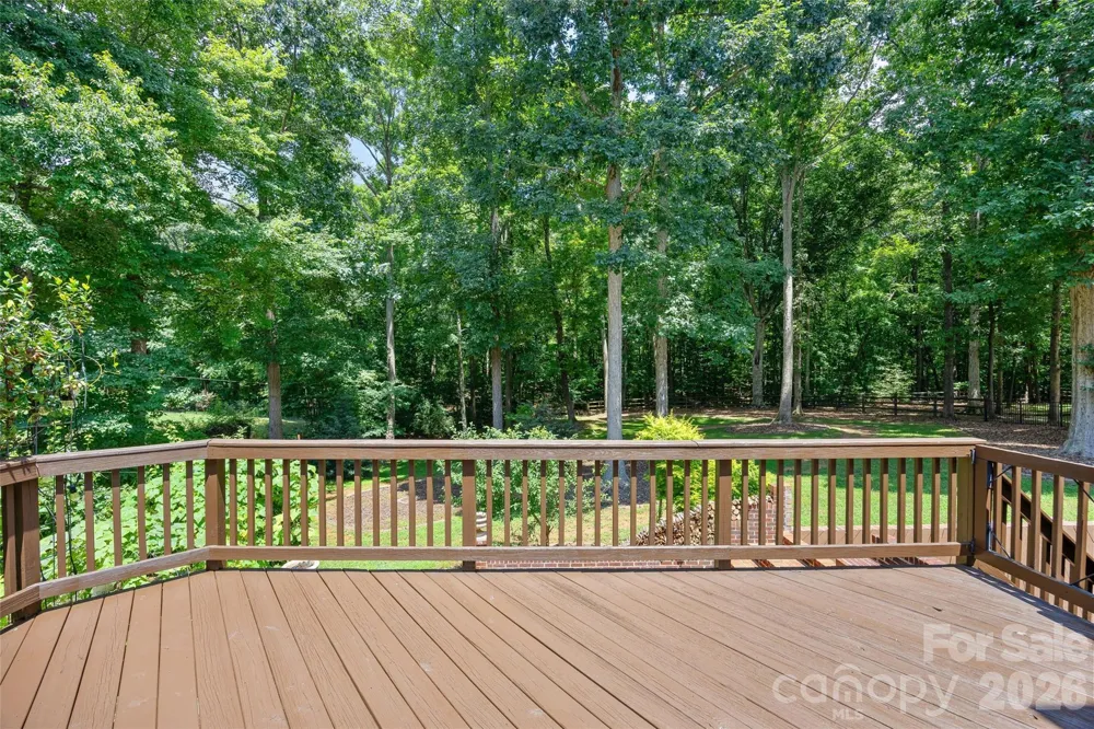 1607 Crestgate Drive Waxhaw, NC 28173