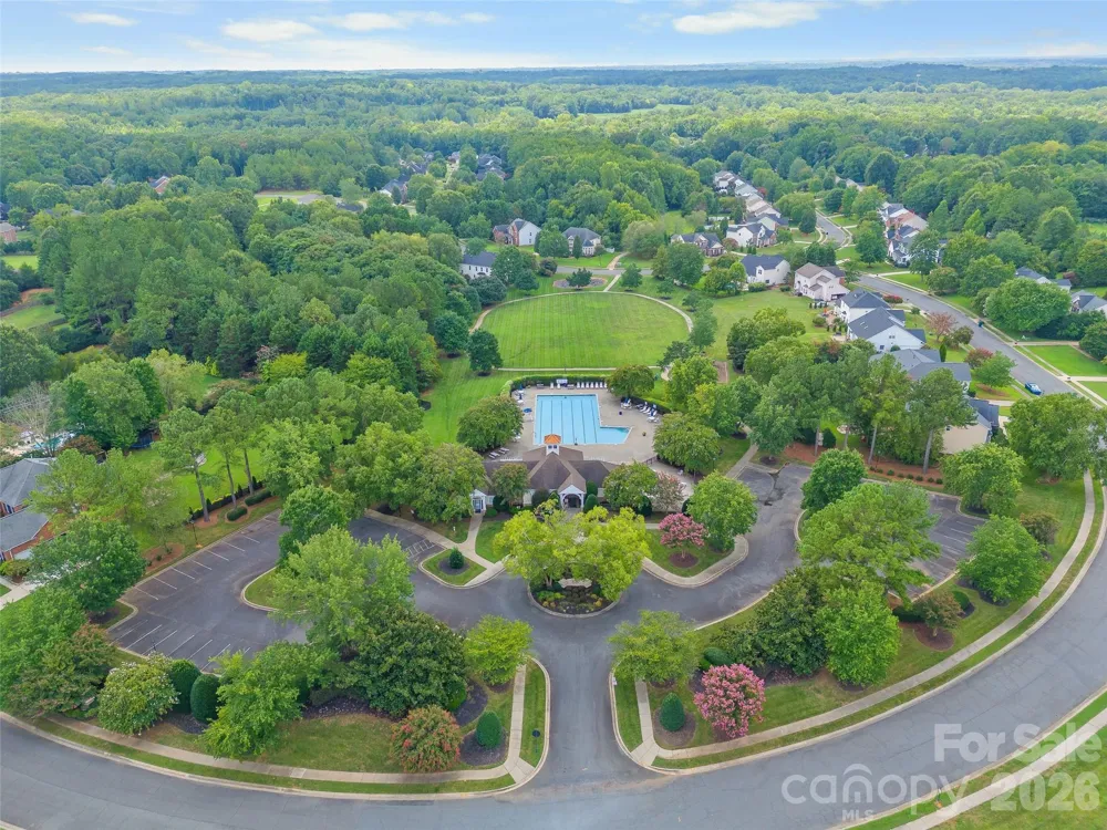 1607 Crestgate Drive Waxhaw, NC 28173